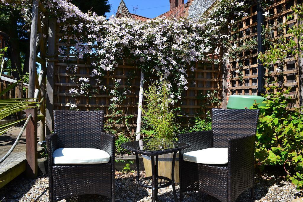 The Barns Bed and Breakfast Thorpe Market Exteriör bild